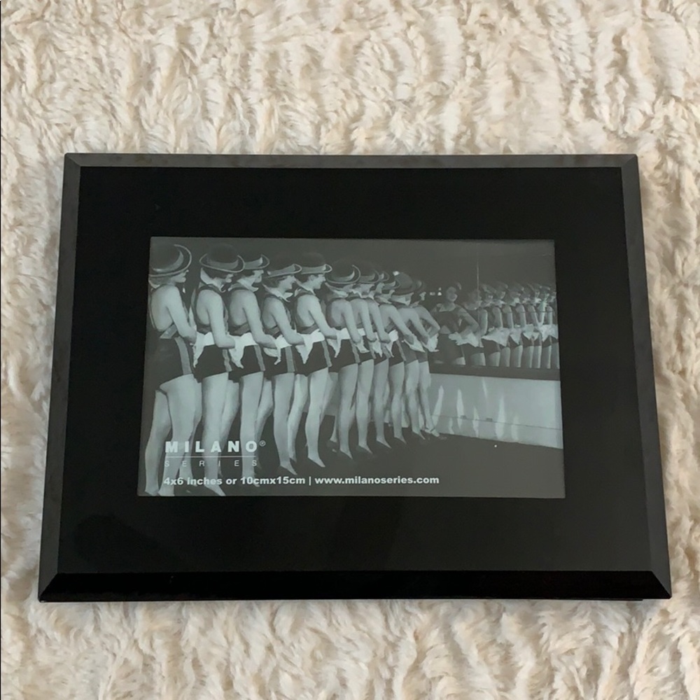 ♥️3 for $15♥️ Milano black photo frame